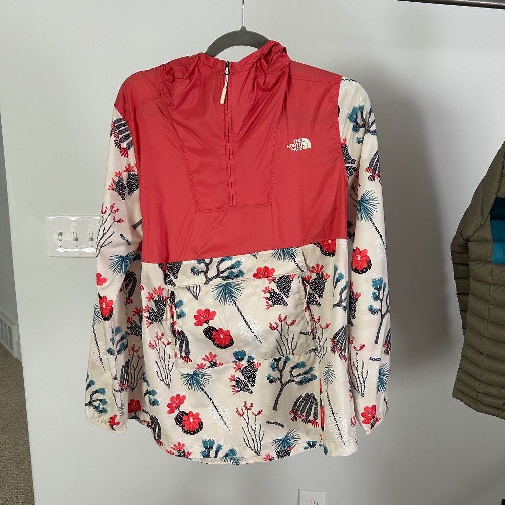 The North Face Printed Fanorak Jacket -- Women's Small -- NEW